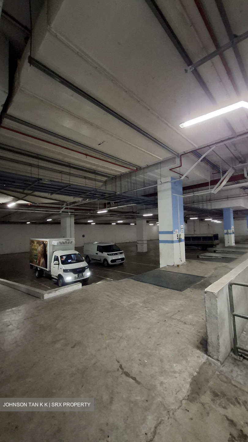 Oxley Bizhub (D14), Factory #588193681